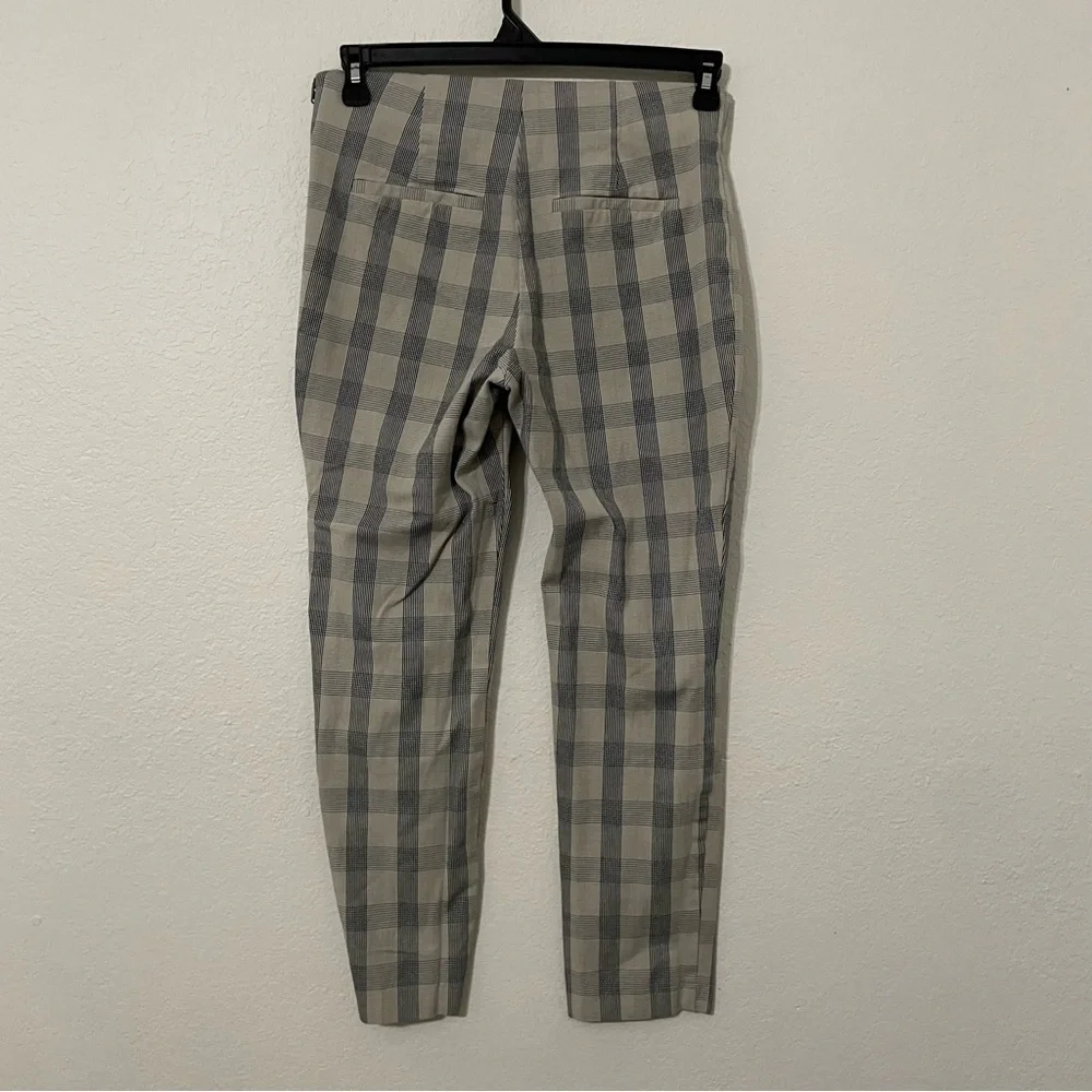 A New Day woman’s Checkered Pants size 10 tan office business casual career chic